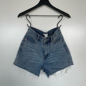 H&M cut off, high-waisted, blue jean shorts | size 4